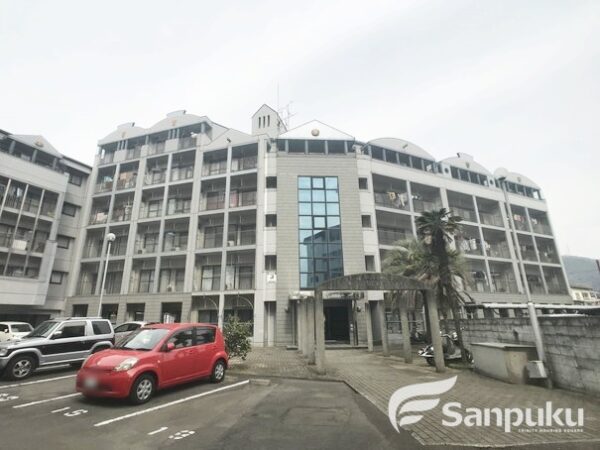 【ロイヤルアネックスシエナ】松山市福音寺町の賃貸マンション