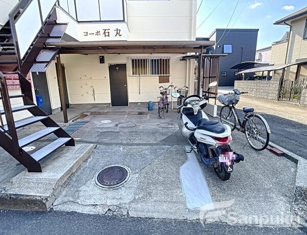 駐輪場