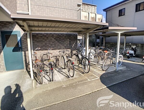 駐輪場