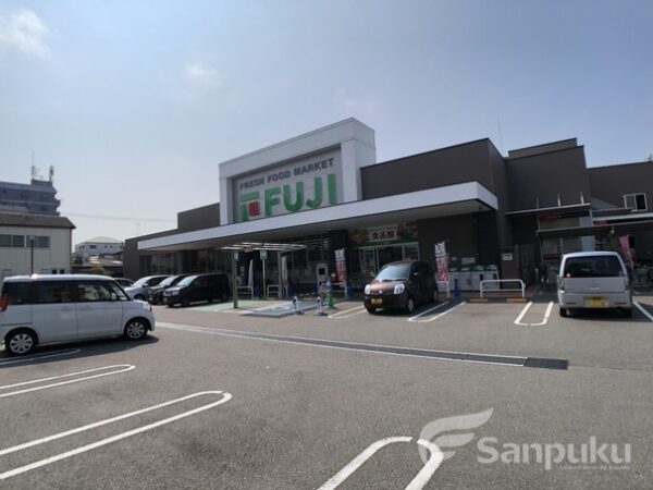 スーパー