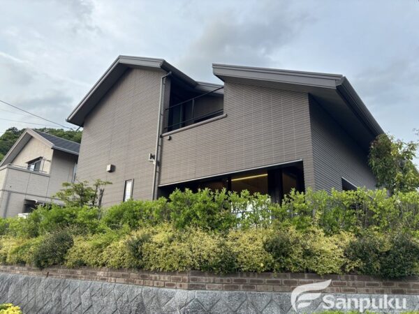 【湯の山デザイナーズハウス】松山市湯の山の賃貸一戸建て