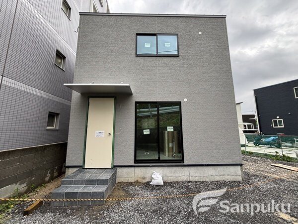 【Ｃａｓａ　ａｌ　ｍａｒｅ中村Ⅲ】新築！2026年5月完成・松山市中村の賃貸一戸建て