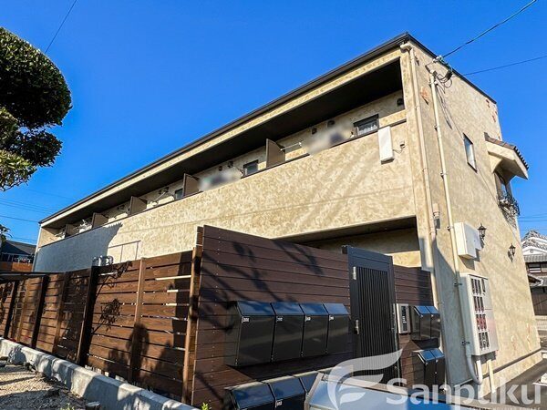 【ＥＡＲＬ’Ｓ　ＣＯＵＲＴ北条２】松山市北条辻の賃貸アパート