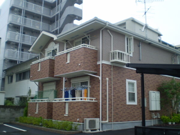 【フィオーレ・Ｕ】松山市本町のアパート