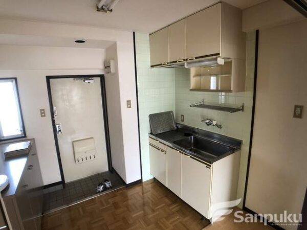 ドリームスクウェアー清水町 キッチンと玄関