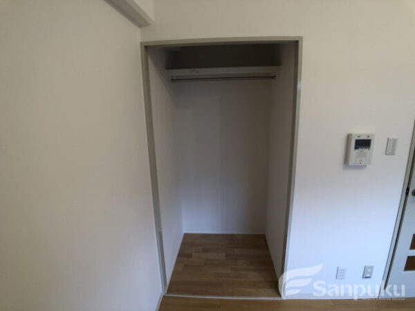 エスポワール松山　クローゼット