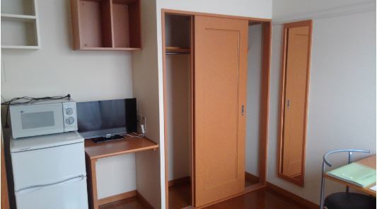 レオパレスエスペーロ本町室内