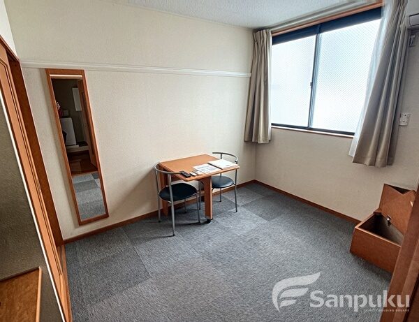 レオパレスエスペーロ本町室内