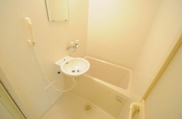 レオパレスグランディルバス