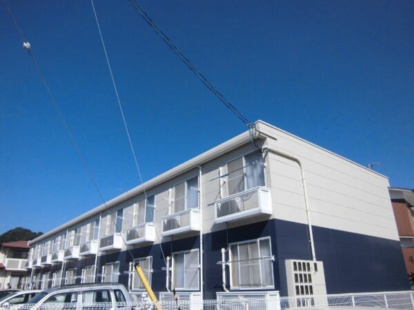【レオパレスフローラ湯築】松山市祝谷のアパート