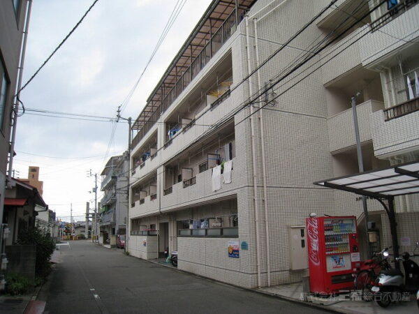 【エクレール味酒】松山市味酒のマンション