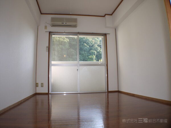 パーチェ４・２・３　室内