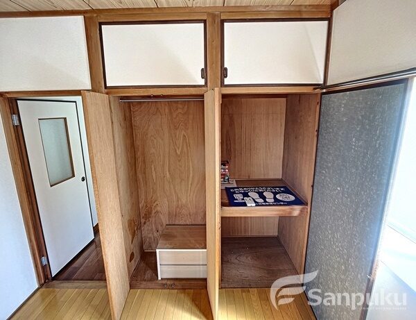 コーポ中野　押し入れ