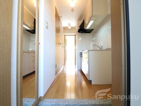 アリスト・ステーション・ピラー