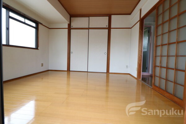 クレセントハイツ　室内