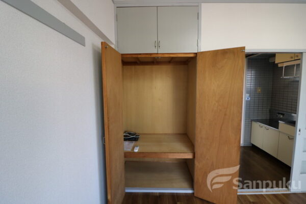 キャッスル中村押入