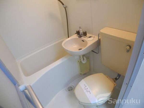 ポピュレール２号館　バストイレ