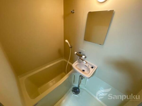 マ・メゾン バス