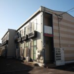 【 レオパレスパル】松山市立花のアパート