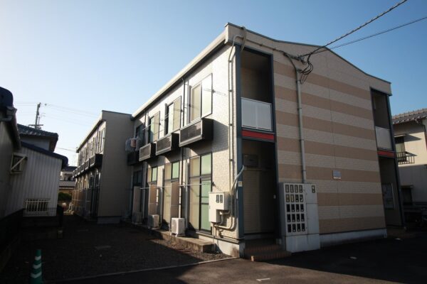 【 レオパレスパル】松山市立花のアパート