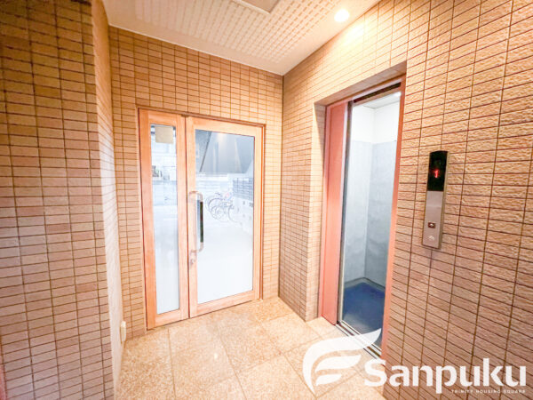 ベルジュ道後　エレベータ