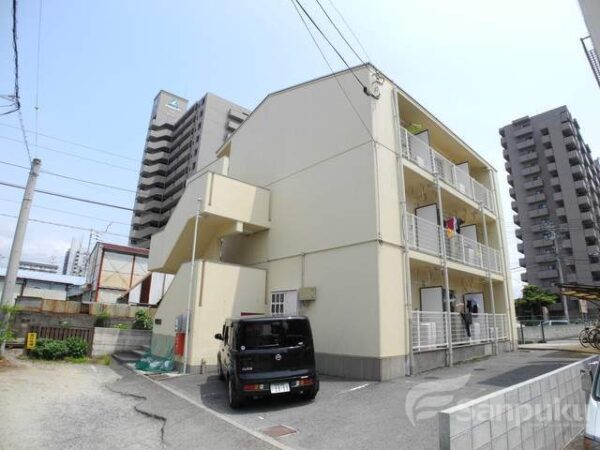 【メゾン２１】松山市萱町の賃貸マンション