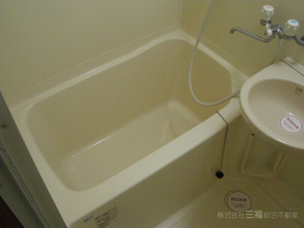 ヴィラ鈴村Ⅱ バス