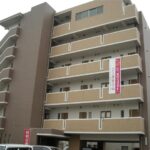 【フェリーチェオーラM】松山市松末の賃貸マンション
