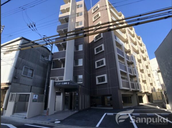 【メゾンドール錦町2】松山市錦町の賃貸マンション