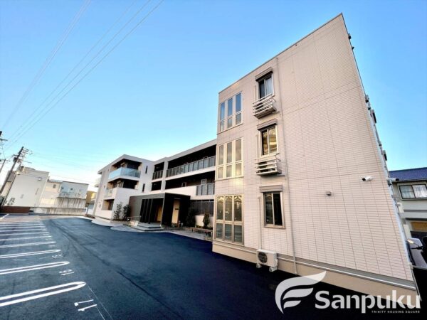 【クオリア 】松山市西石井の賃貸マンション