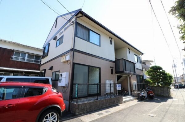 【 カーサブランカ 】松山市祇園町の賃貸マンション