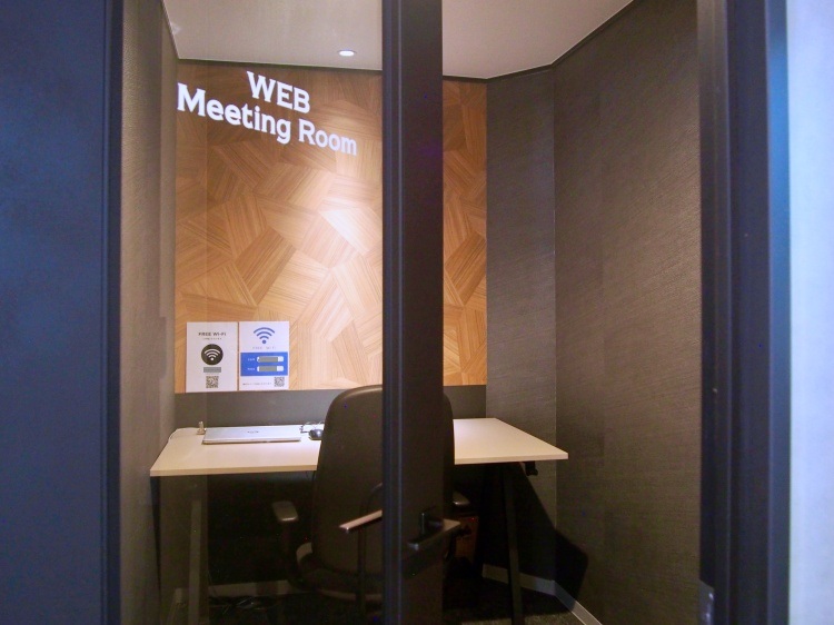 三福ラウンジ　WEB会議ブース1