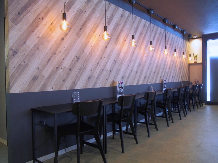 三福ラウンジ内観4